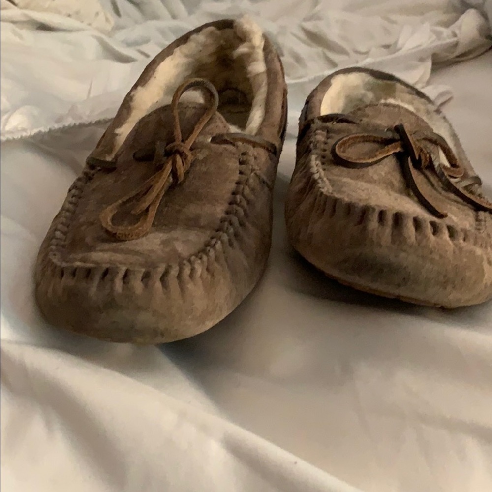 Ugg Moccasin - image 3
